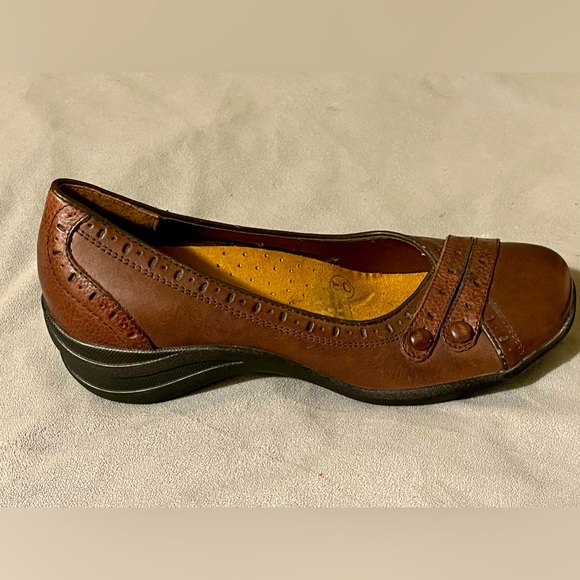 Hush puppies Size 7W - Picture 3 of 9